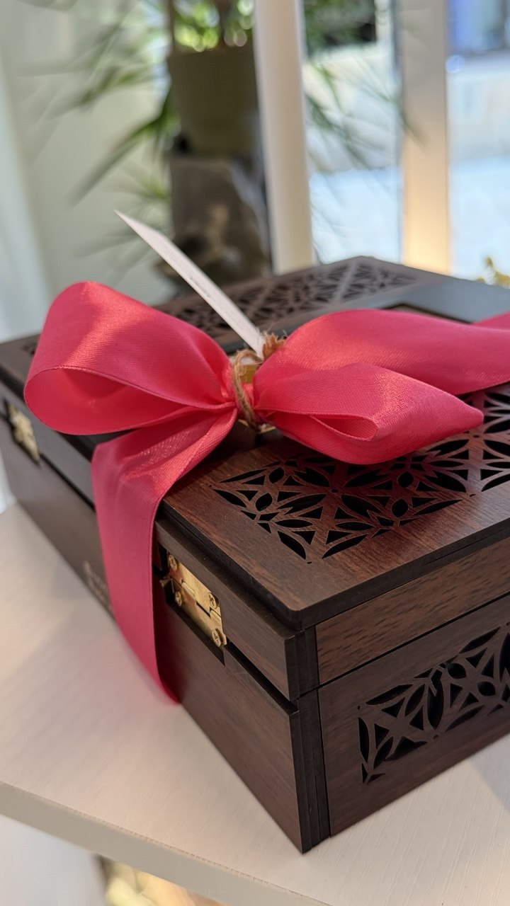 Tropisches Paradies  Box