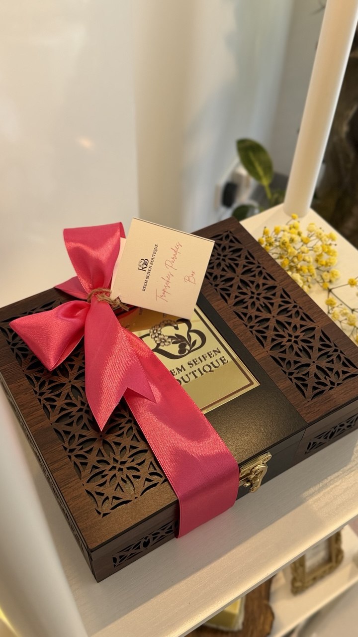 Tropisches Paradies  Box