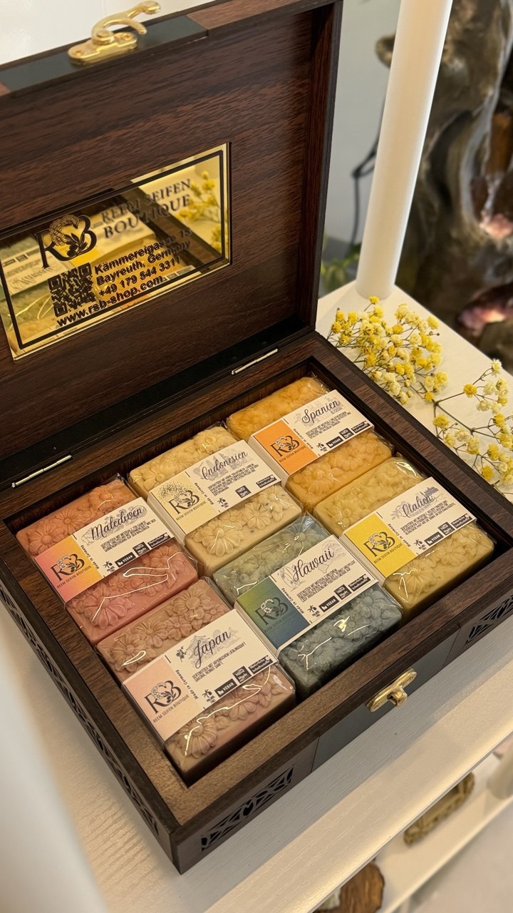 Tropisches Paradies  Box